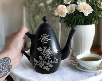Antike Chinesische Schwarz Lack Teekanne: Handbemalte Silber Blumen, Dekorative Teekanne