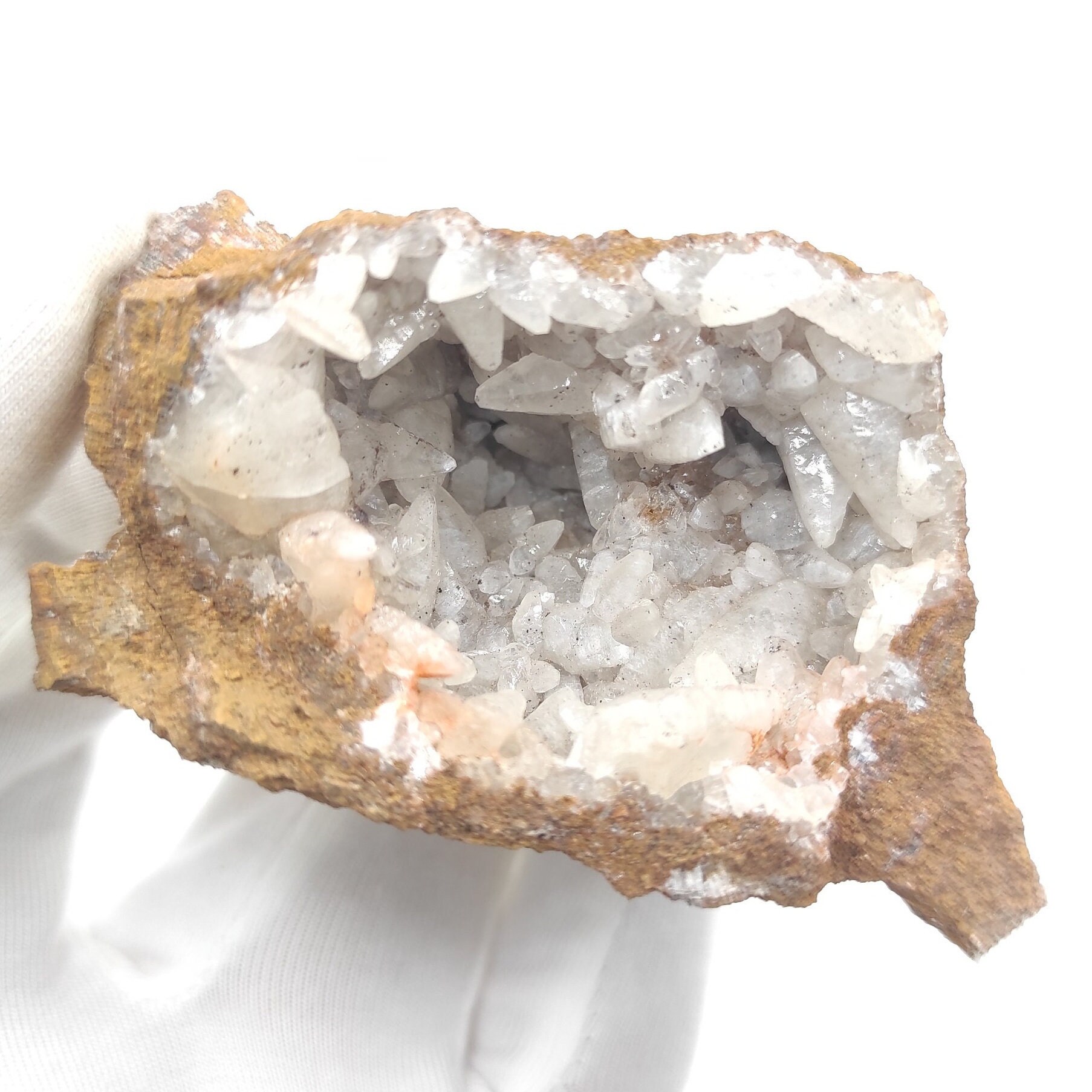 82g UV反応性方解石 - リン光方解石標本 - ケンブリッジコーブ、ノバスコシア州、カナダ - UV鉱物 - 残光鉱物 - Etsy 日本