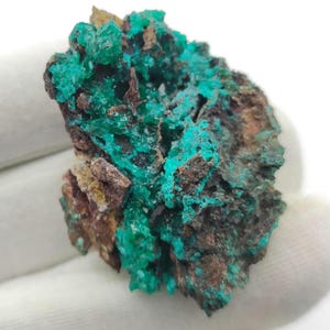 22g Dioptase Crystal Specimen - Dioptase from Sanda, Mindouli, Republic of Congo - Green Dioptase Crystal - Raw Dioptase Mineral Specimen