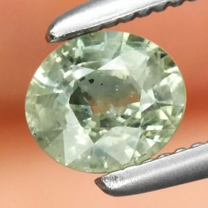 0.47ct Heated Green Sapphire - Oval Faceted Sapphire from Songea, Tanzania - Oval Cut Green Sapphire - Beryllium Heat Treated - Loose Gem