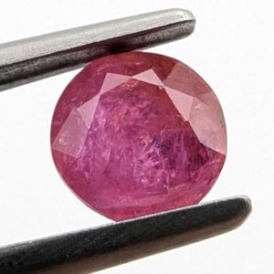 Rubis non chauffé du Mozambique 1,12 ct - Rubis rouge rosé à facettes - Rubis rond - Rubis rond naturel 5 mm