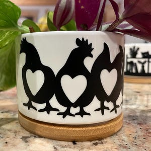 Charming Ceramic Chicken Pot - A Fun Twist for Your Plants
