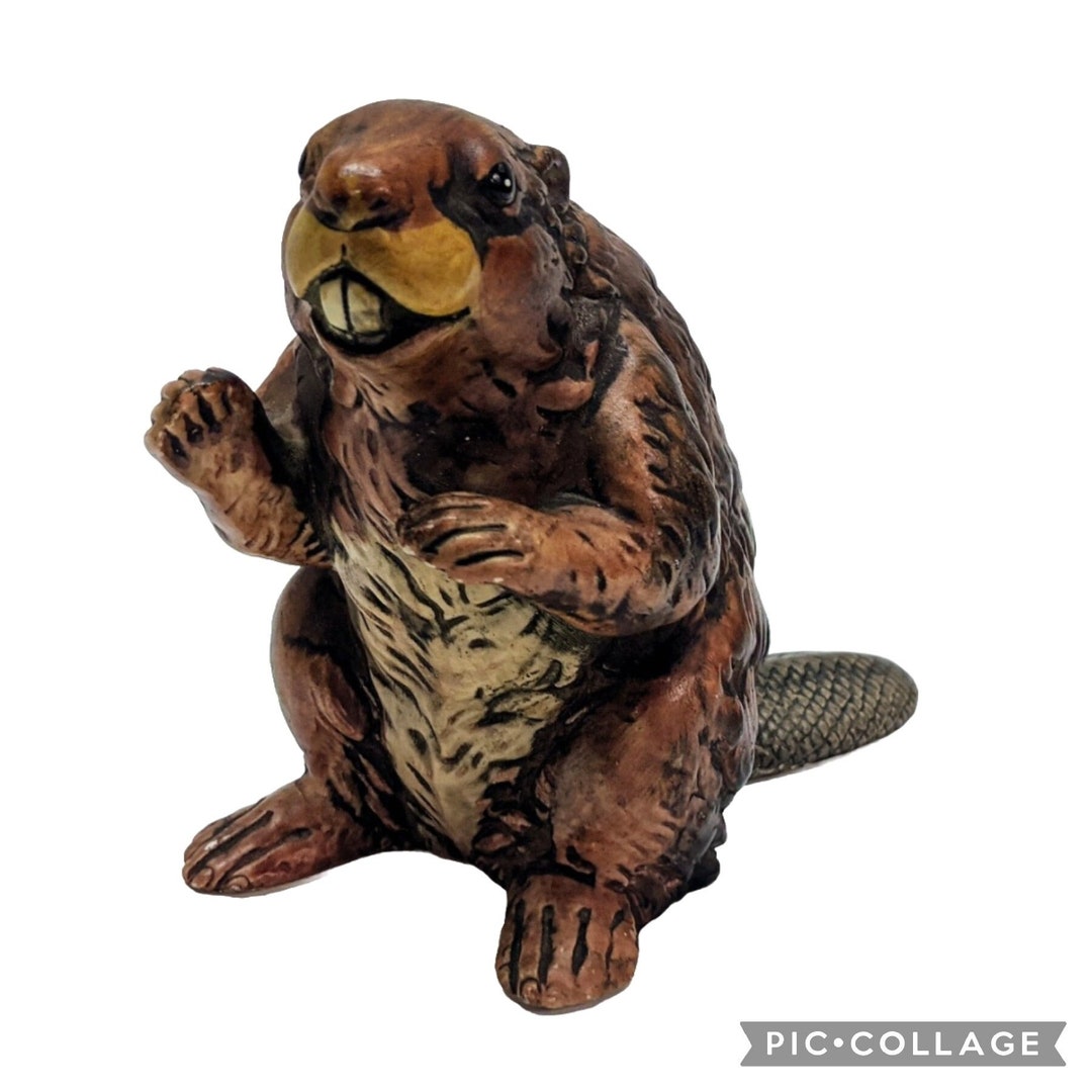 Vintage Hand Painted Brown Beaver Ceramic Realistic Figurine 3.5 H