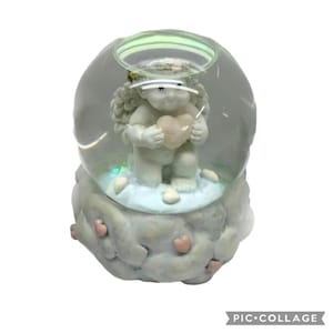 Vintage 1991 Dreamsicles Valentine&#39;s Day Cherub Holding &quot;I Love You&quot; Heart Mini Snowglobe Cherub Collection