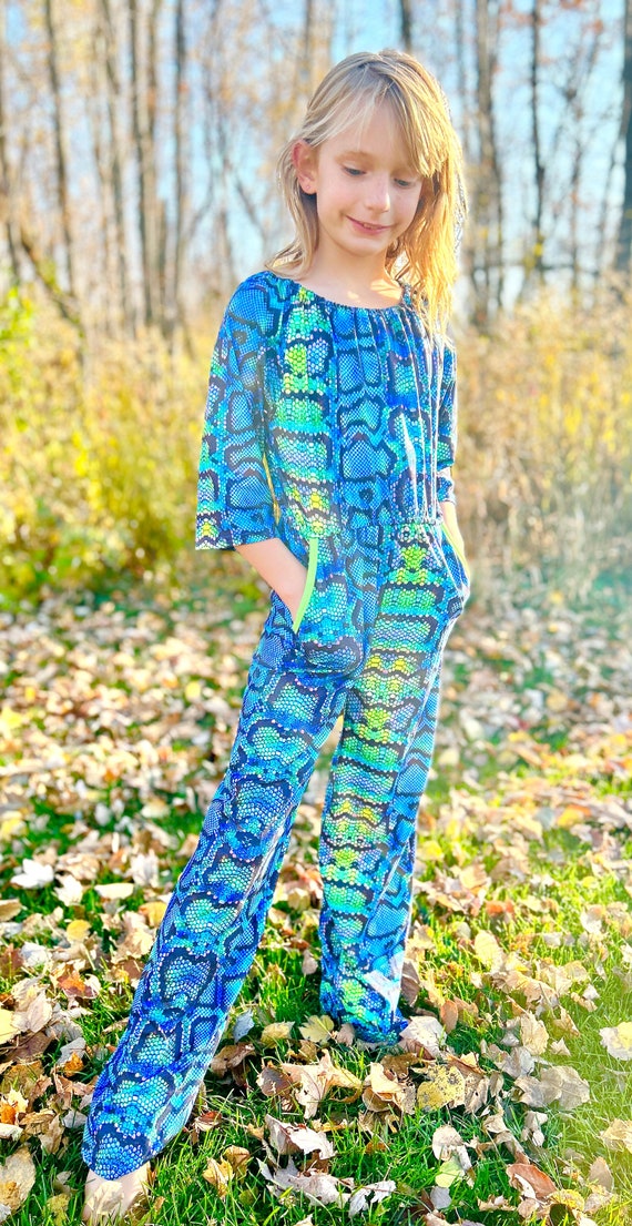 Snake skin shop jumper