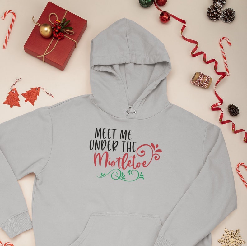 Kissing. Ugly Christmas t-shirt Presents Elves Stockings Gifts I/'ve been a good girl Snow Meet me under the mistletoe Santa Kiss Me