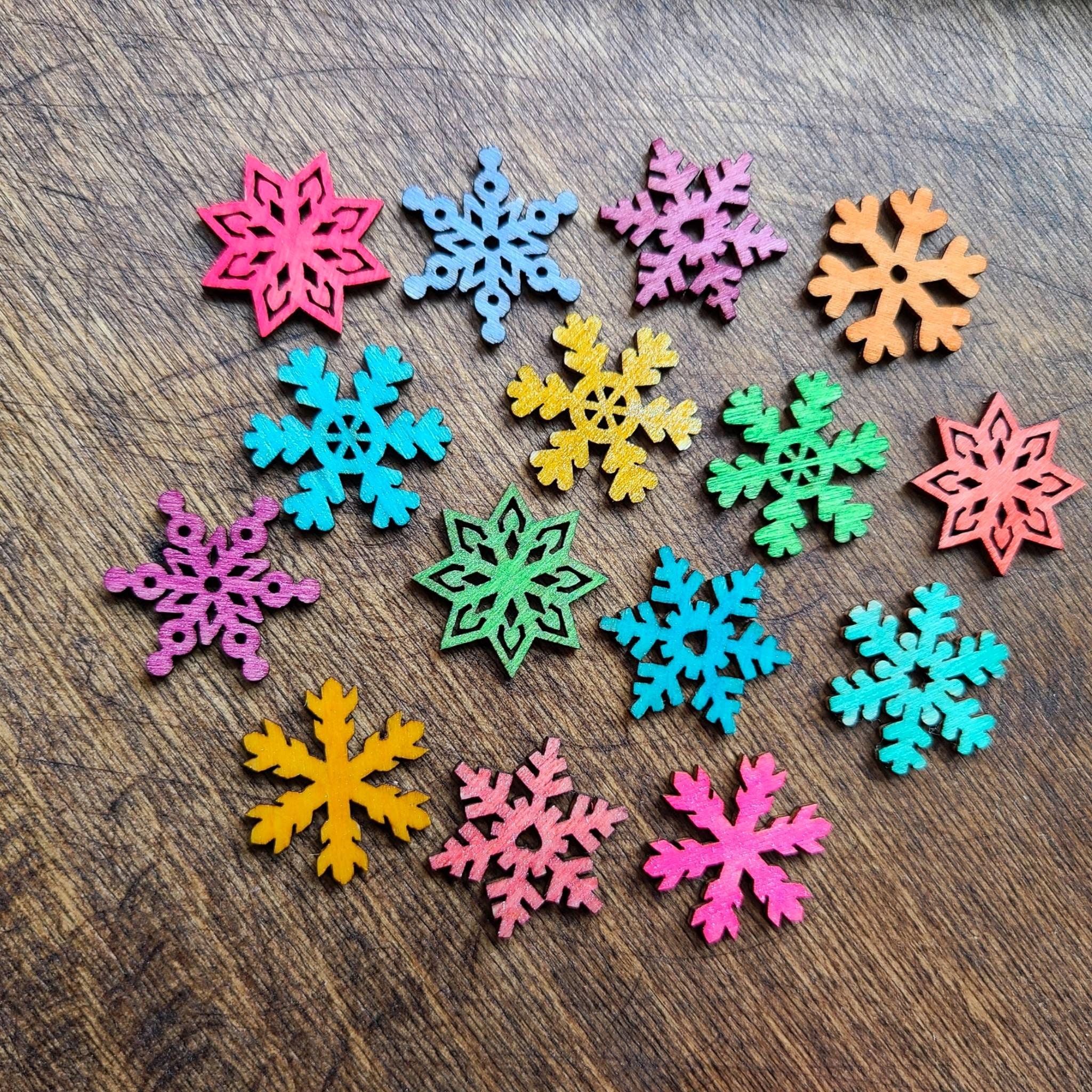 Set of Mini Snowflake Magnets. Painted Wood Snow Flakes. Cute Pastel  Christmas Decor Snowflakes, Shimmery Sparkly Winter Fridge Magnets. 