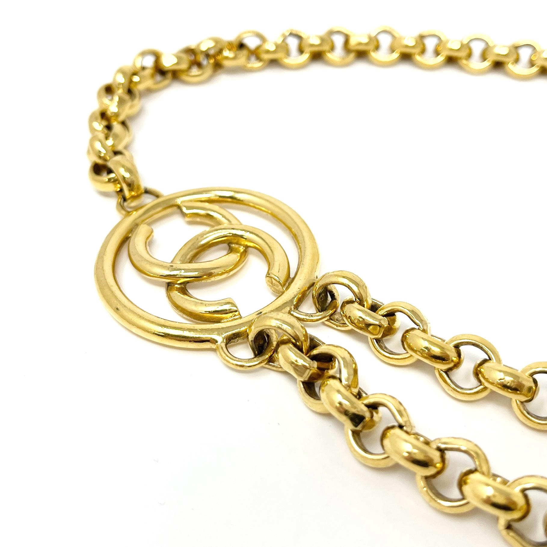 CHANEL Vintage 93P CC Logo Chain Belt Accessory Gold Metal Charm RankAB [103520] Chanel Vintage Gold Metal And Black Lambskin Lucky Charm  main image 4