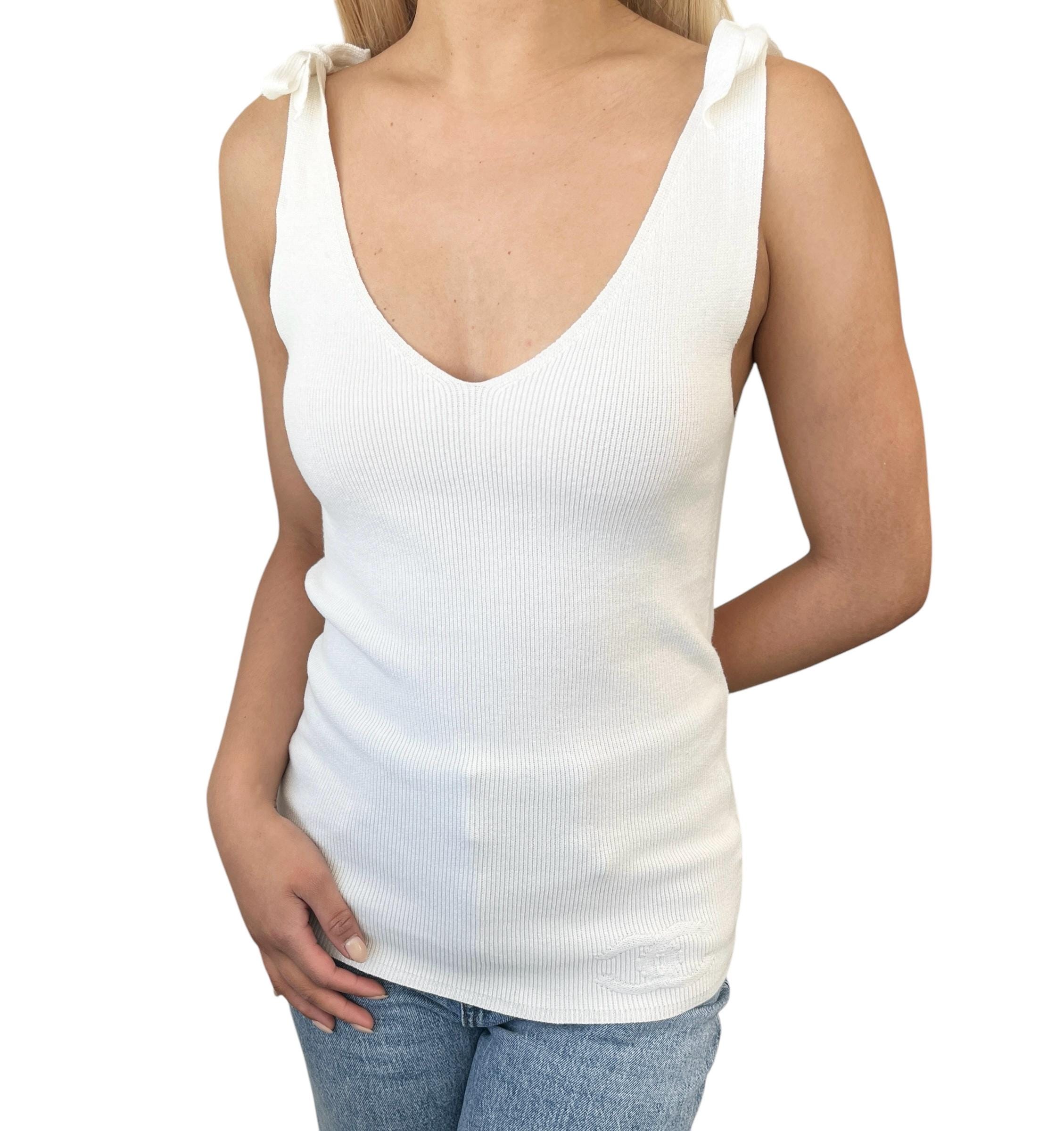 CHANEL Vintage 05P CC Logo Rib Knit Tank Top #38 V-neck Sleeveless