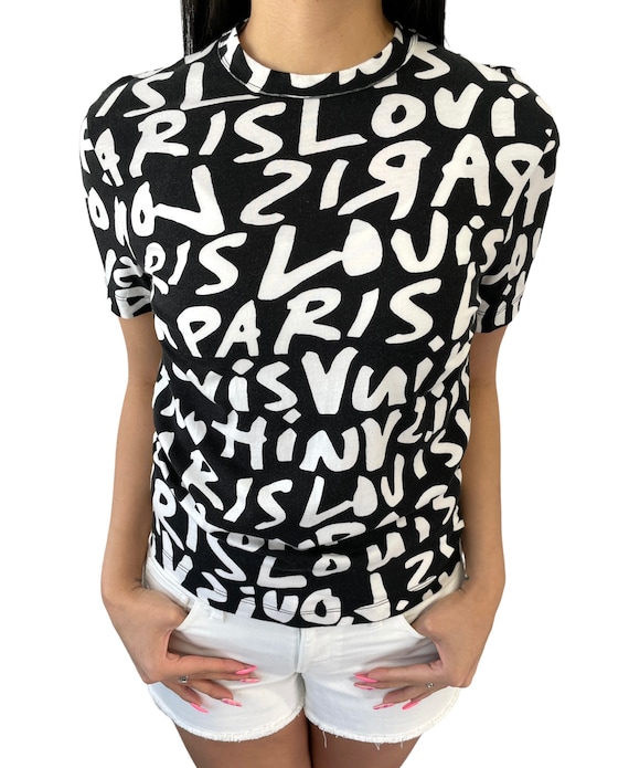 LOUIS VUITTON Monogram Graffiti V neck apparel/logo Short sleeve T
