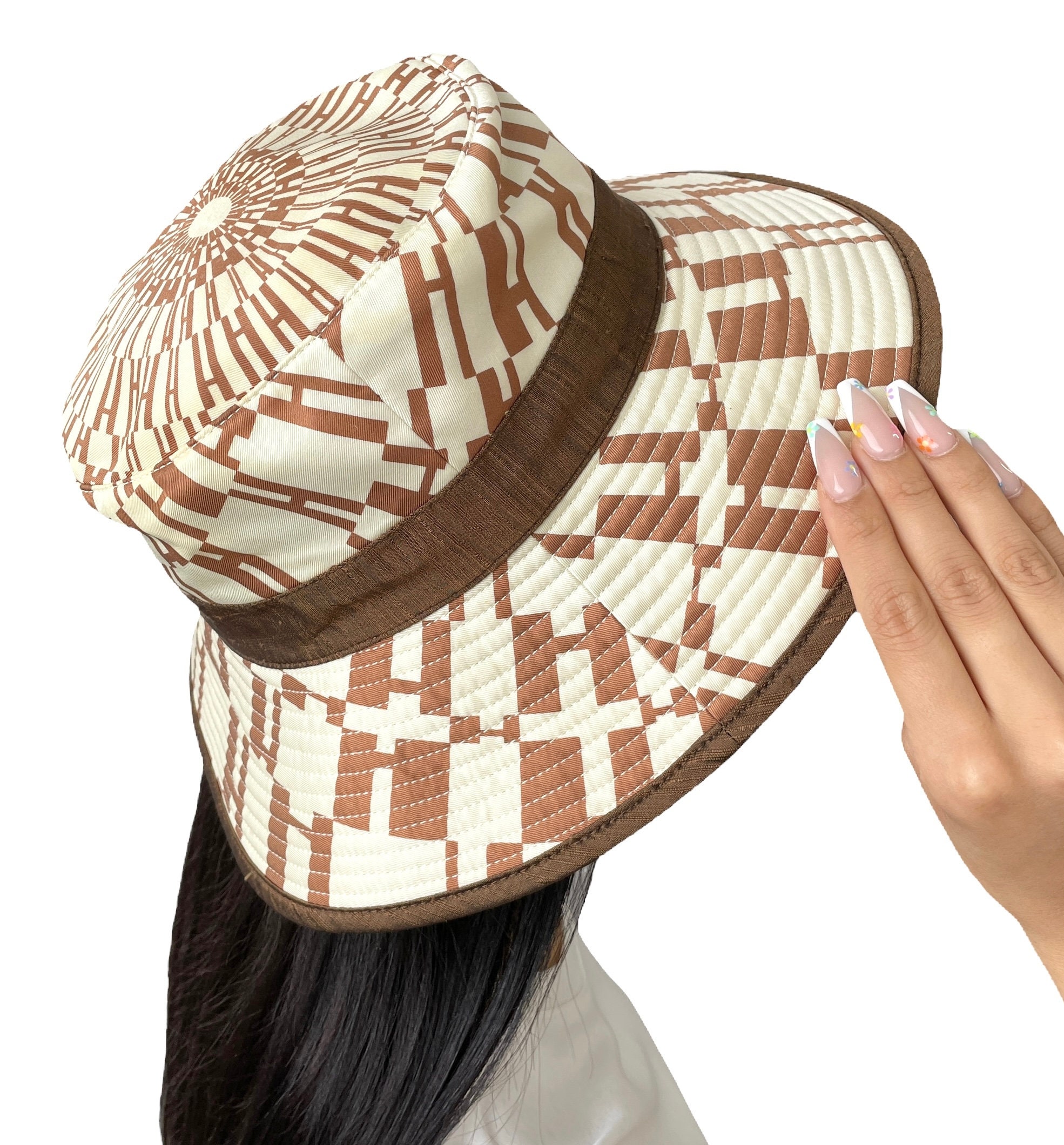 バカンスで被りたい 華やかな逸品 Hermes Gloria Cigales ハット Gloria Cigales hat | Hermès USA
