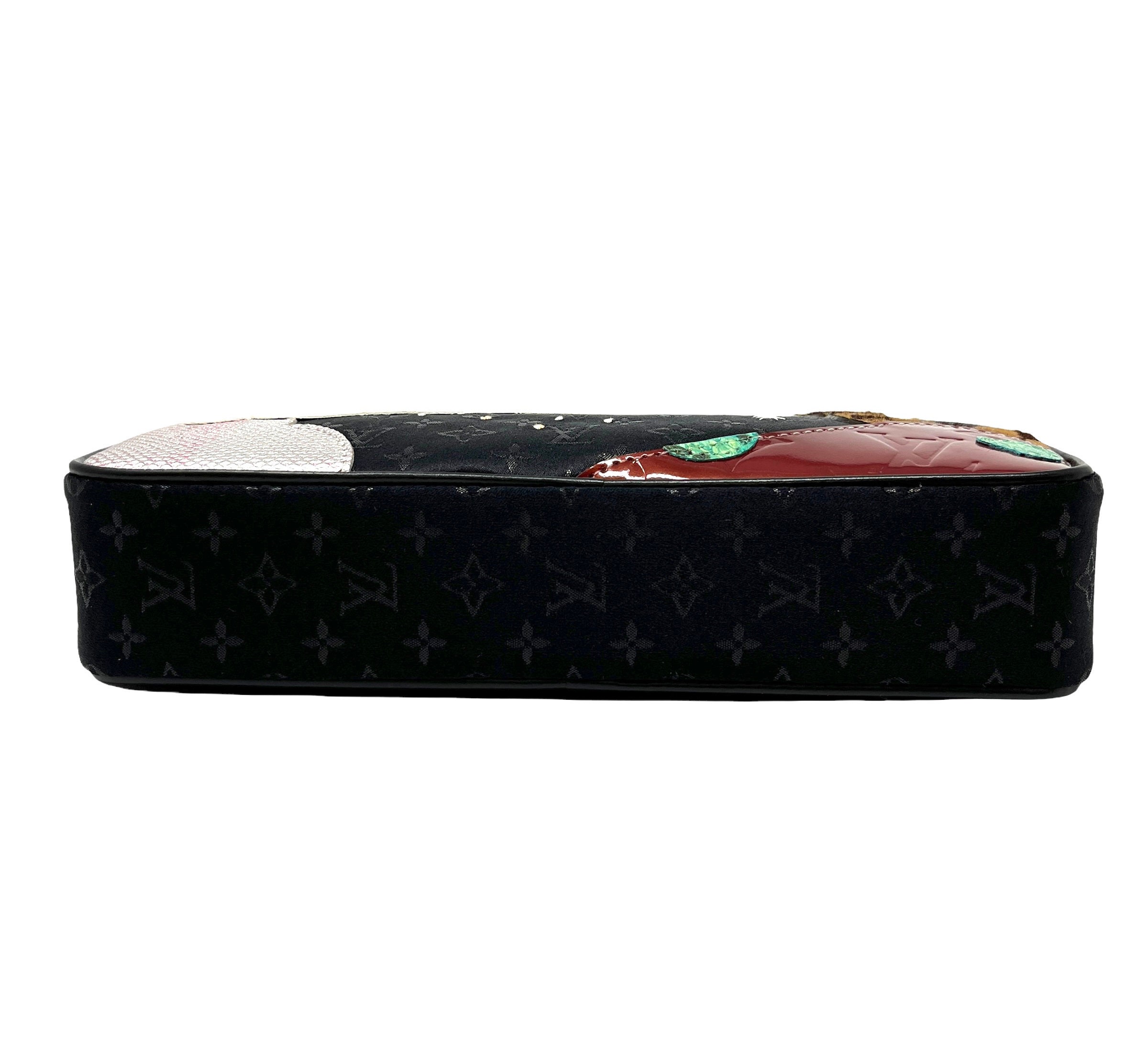 Louis Vuitton Monogram Conte de Fees Apple Round Coin Purse