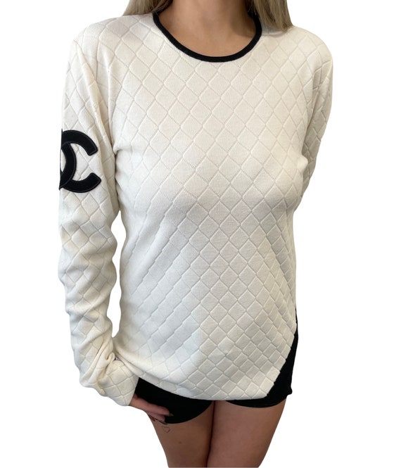 CHANEL Vintage 05A Cambon Line Knit Sweater 38 Top Coco Mark -  Hong  Kong