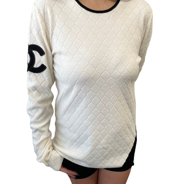 CHANEL Vintage 05A Cambon Line Knit Sweater #38 Top Coco Mark Ivory Rank AB