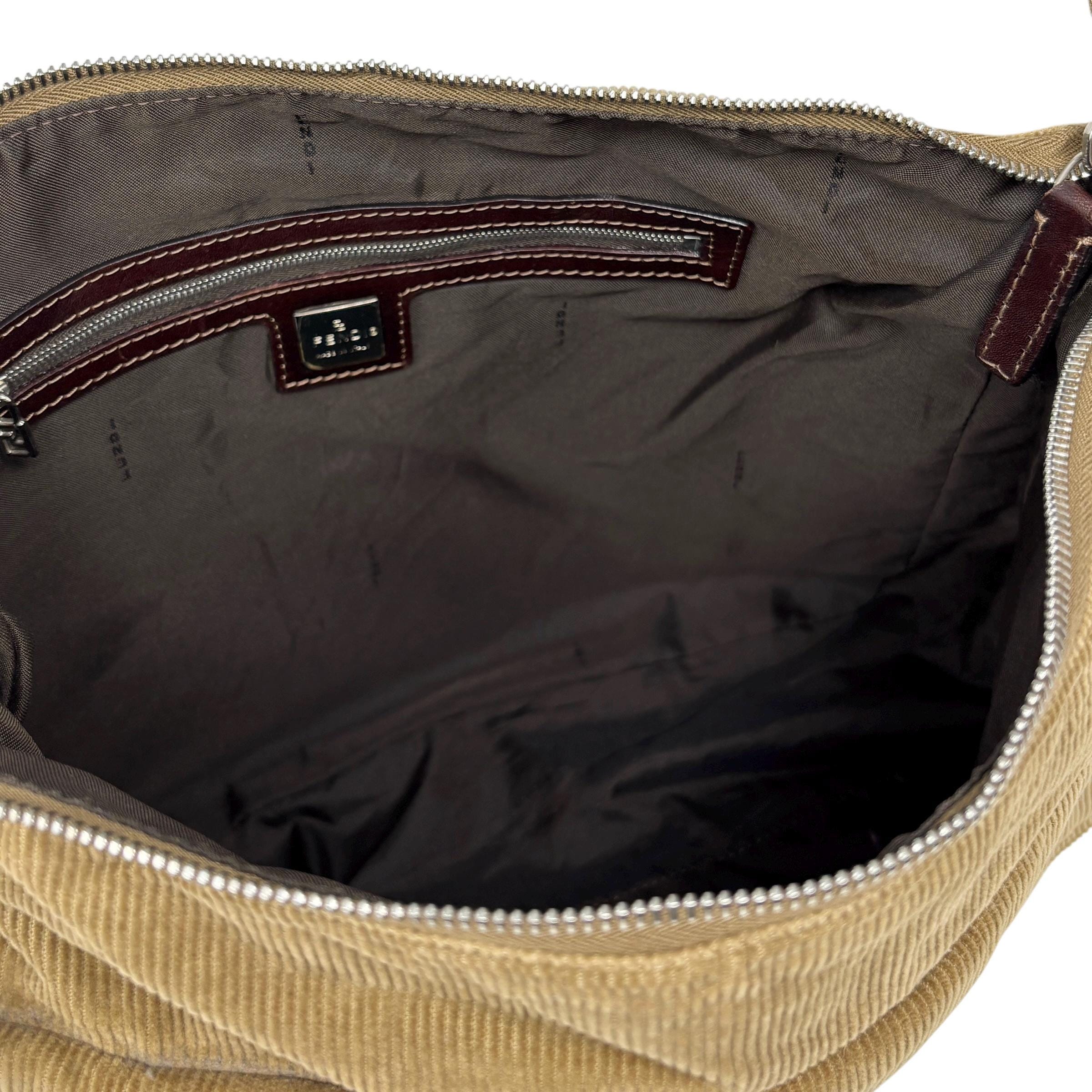 バッグ Fendi corduroy mamma baguette bag FENDI Vintage FF Mamma Baguette Corduroy Shoulder Bag Light
