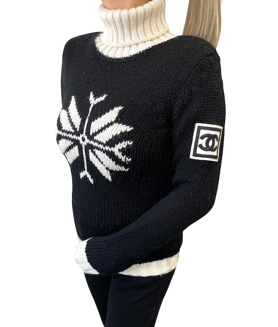 CHANEL Sport Vintage 08A CC Mark Turtleneck Sweater Top 38 