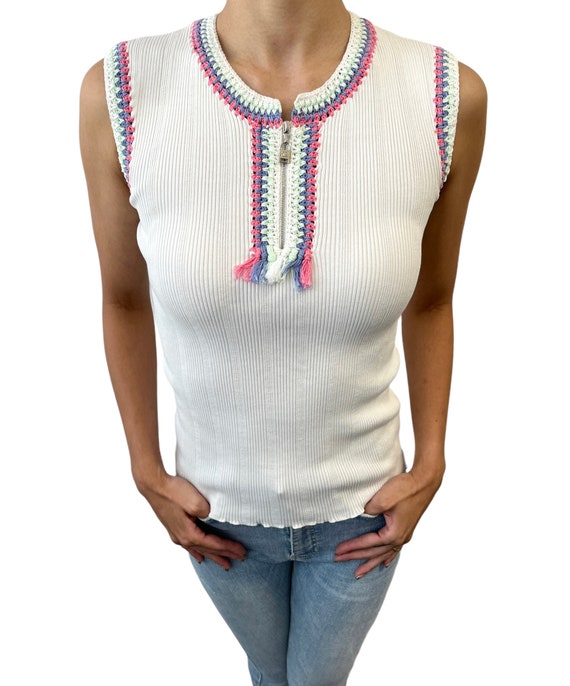 White Chanel Ribbed Knit Top Sleeveless CC Logo - Gem