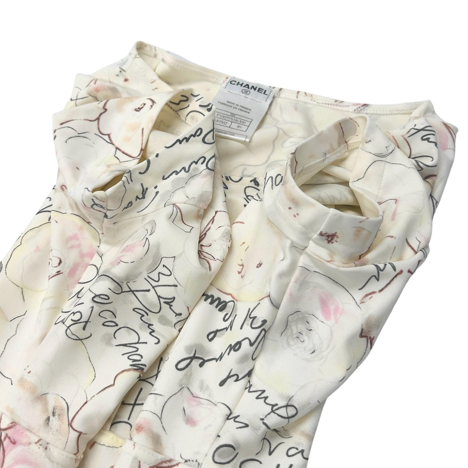 人気のファッションブランド！ CC 98C Vintage CHANEL Logo Snap Cream One-piece #40 Dress シャツ+ブラウス(長袖+七分)