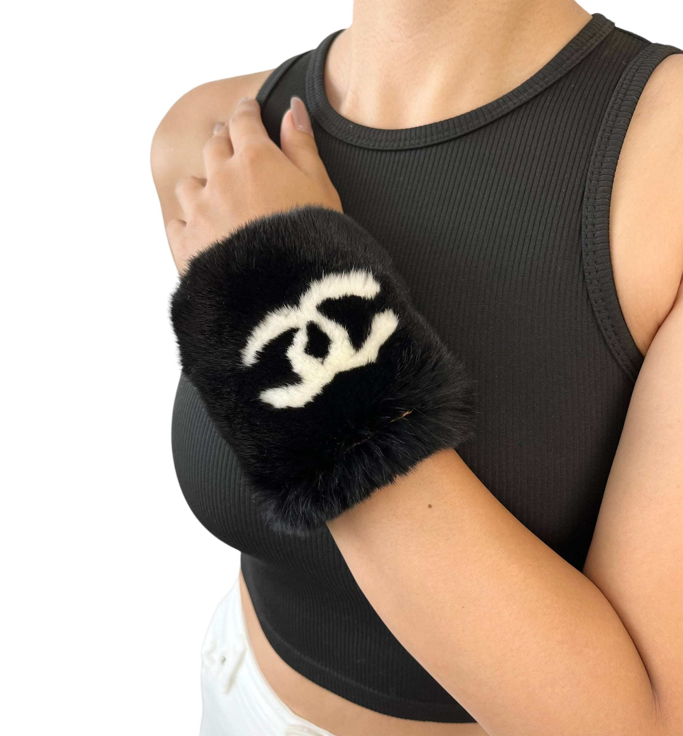 Chanel fingerless high quality leather gloves with fur for Sale in New  York, NY - OfferUp