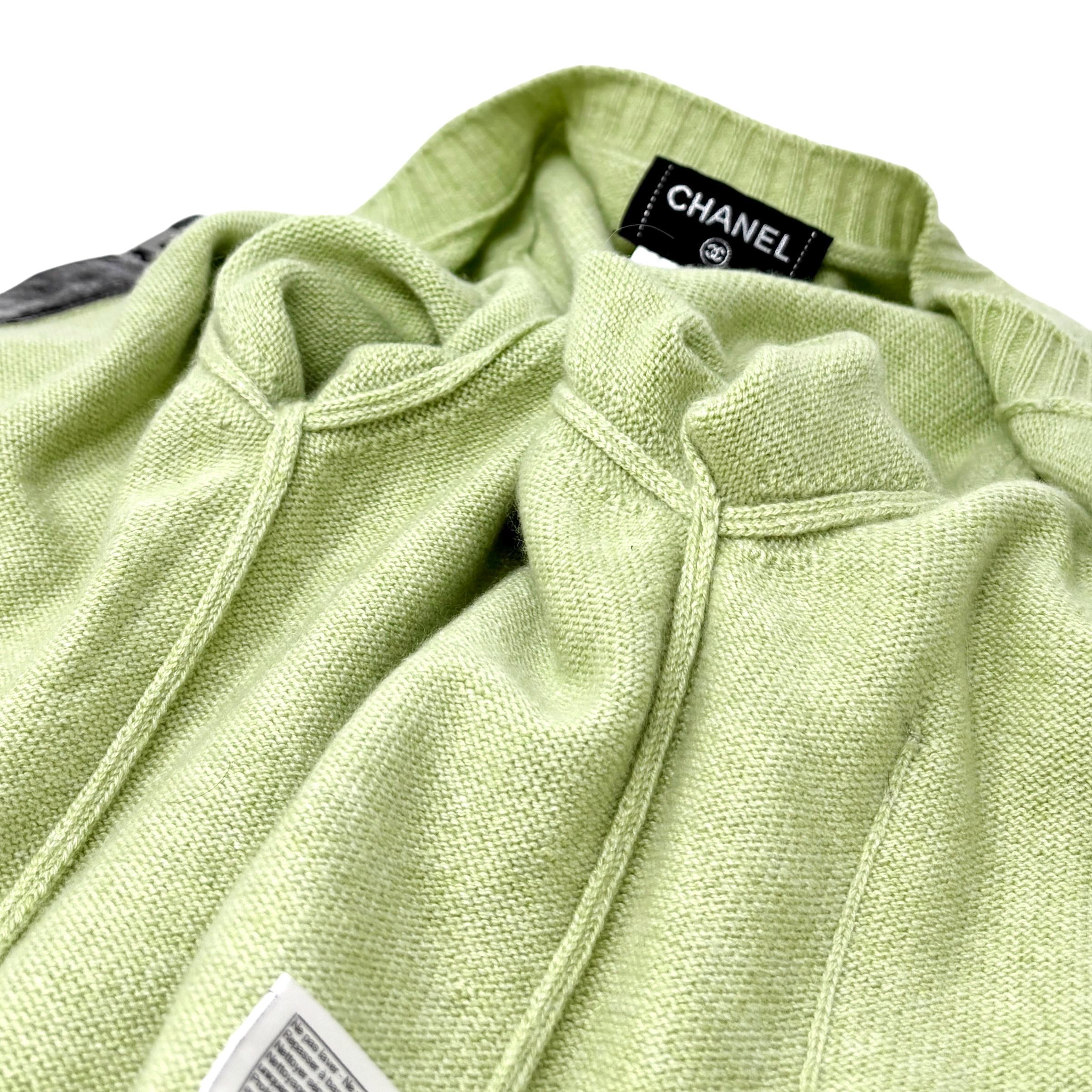 CHANEL Vintage P39175 CC Turnlock Logo Long Cardigan #36