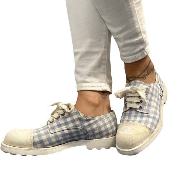 chanel flat sneakers