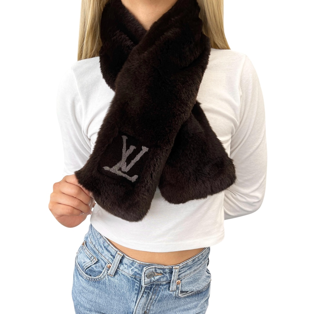 LOUIS VUITTON Vintage LV Logo Muffler Scarf Brown Gray Rabbit Fur