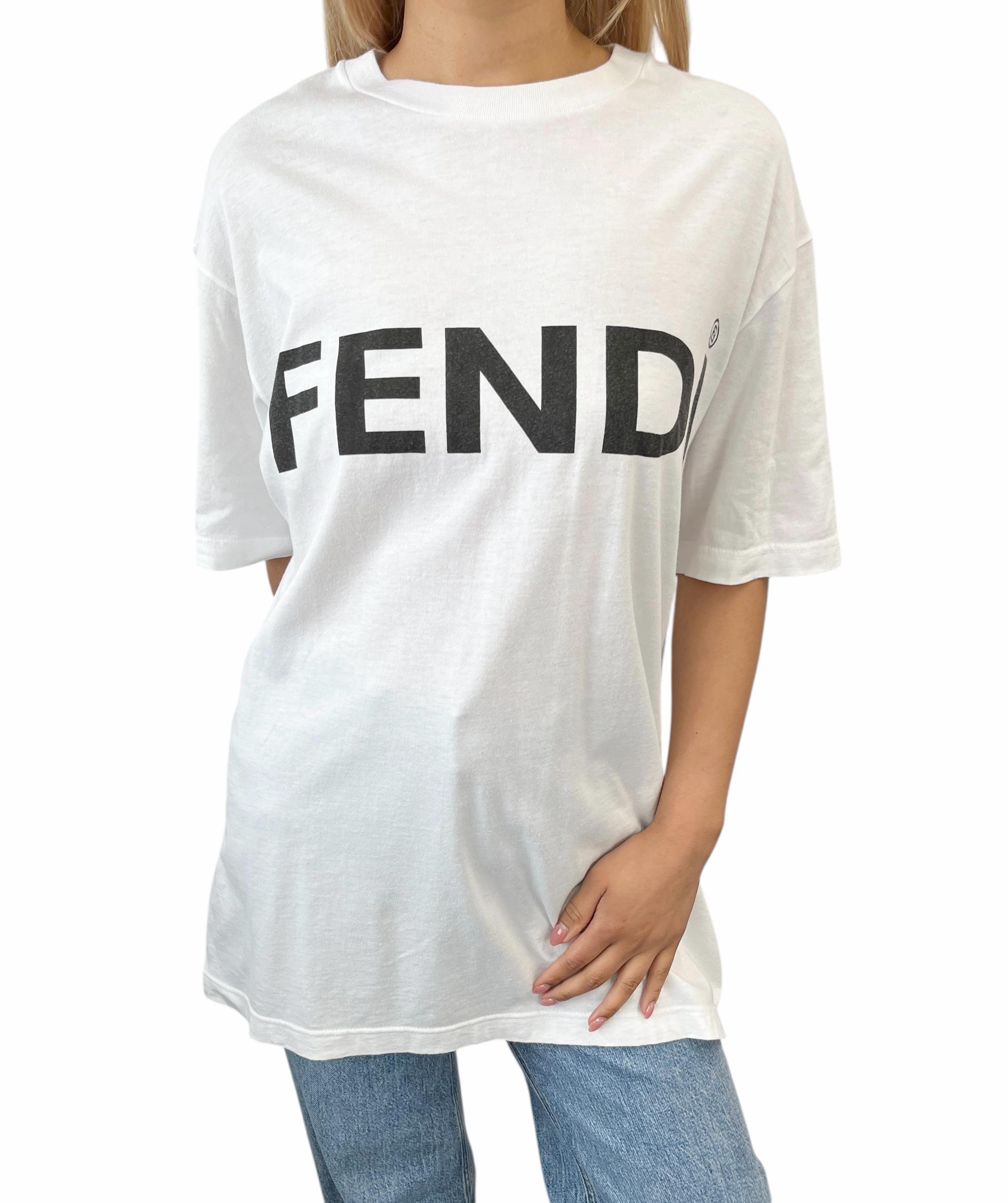 FENDI フェンディTシャツ　　　ヴィンテージ FENDI フェンディ T シャツ ロゴ ヴィンテージ - メルカリ