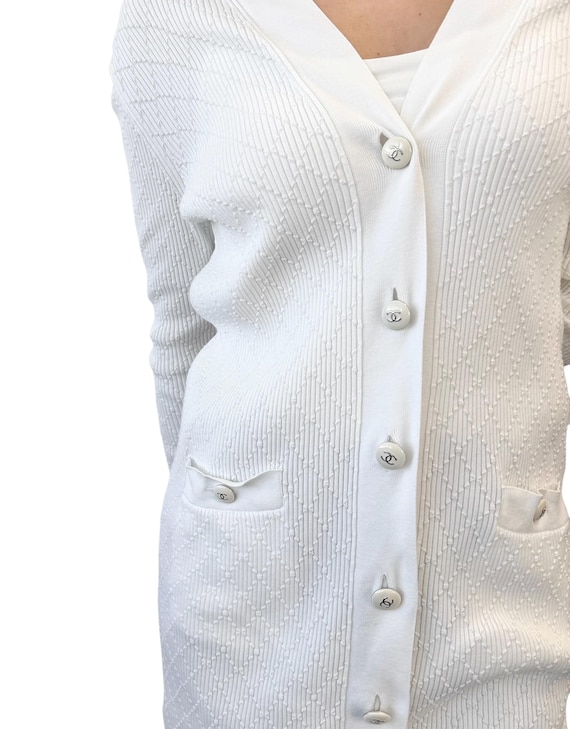 トップス CHANEL/CC logo button knit tunic CHANEL Vintage 13P CC Mark Logo Knit Cardigan #36 White