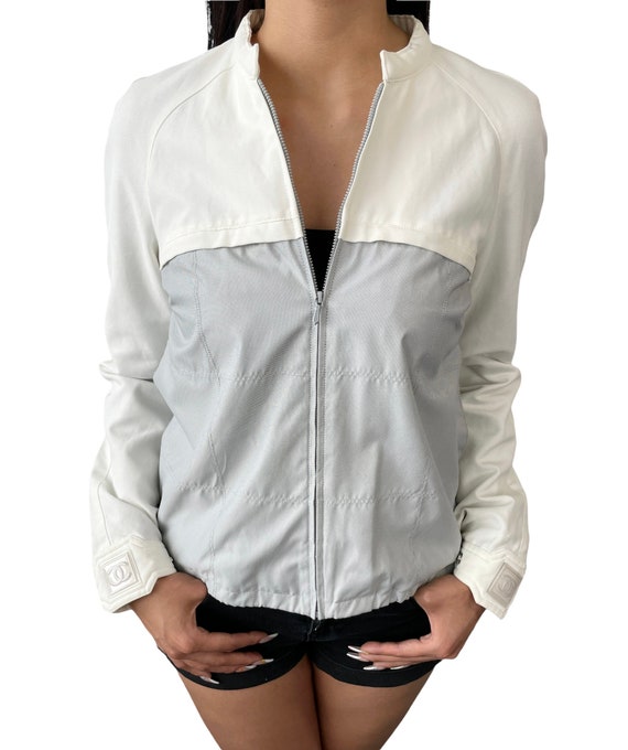 La petite veste noire jacket Chanel White size 38 IT in Synthetic - 21011405