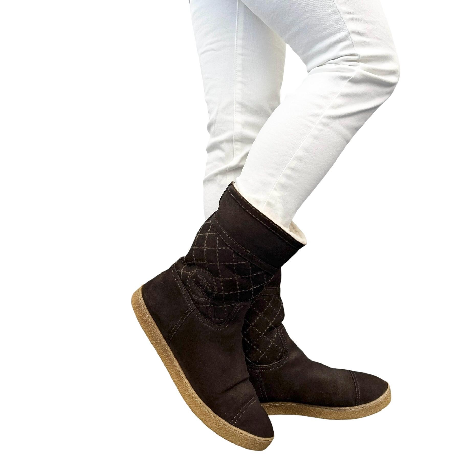 CHANEL Vintage CC Mark Logo Mid Calf Boots #39.5 Stitch Dark Brown 
