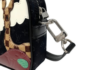 Buy LOUIS VUITTON Vintage Monogram Conte De Fees Mini Bag Giraffe Online in  India 