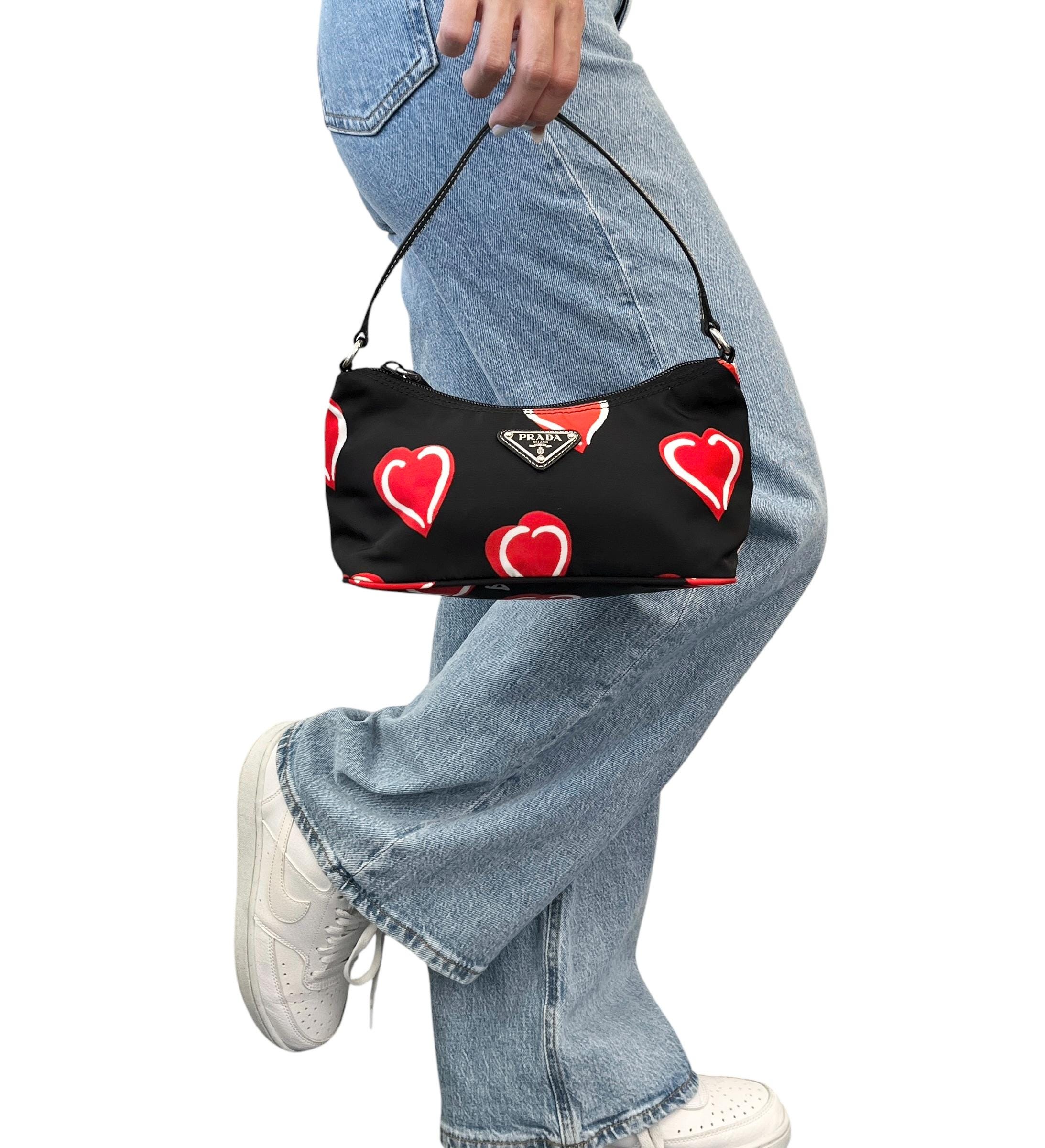 PRADA ハート柄 ハンドバッグ PRADA Vintage Logo Heart Pattern Shoulder Bag Pochette Black