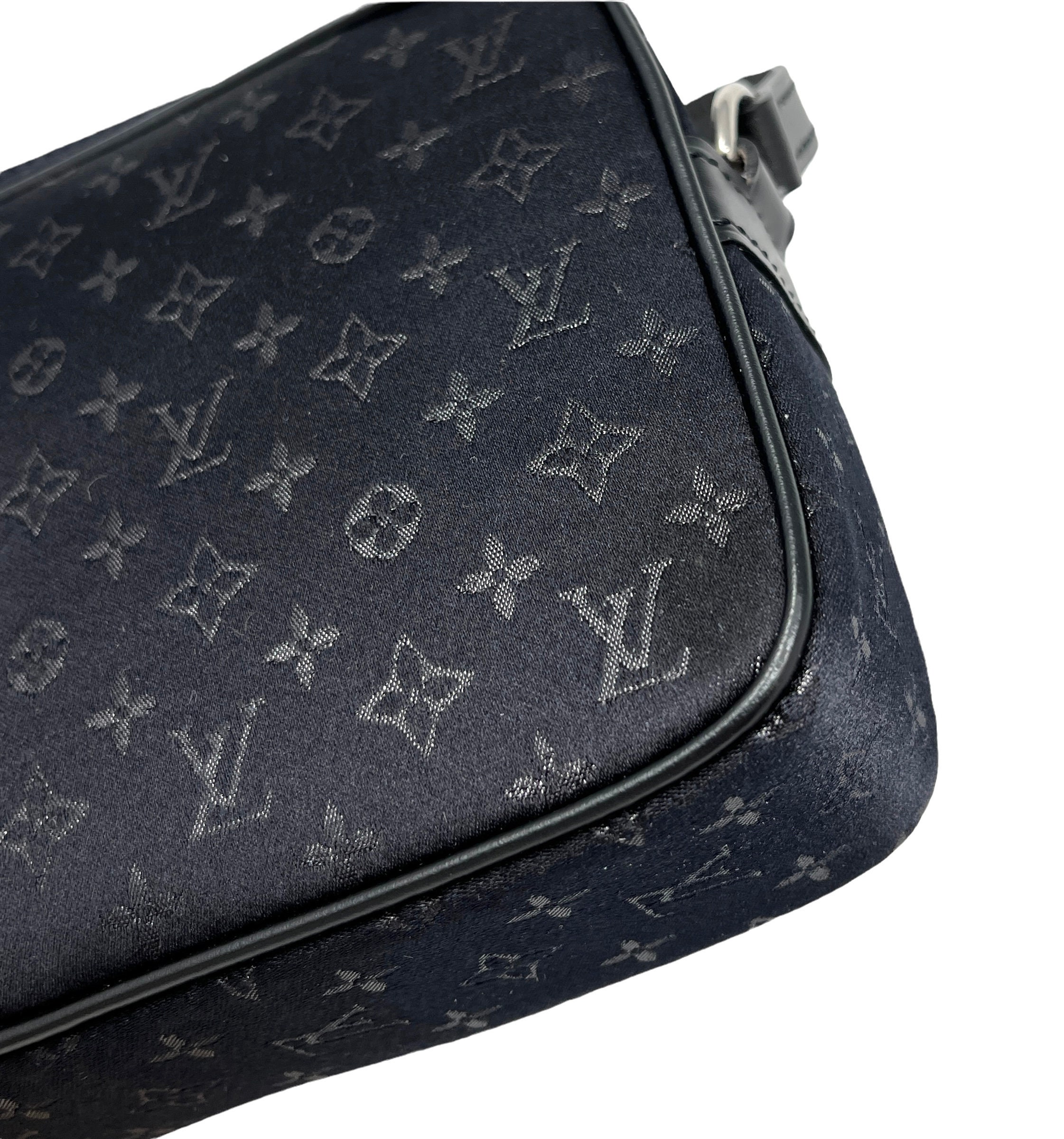 Louis Vuitton Black Satin Mini Monogram Conte De Fees Pochette Shoulder Bag  Louis Vuitton