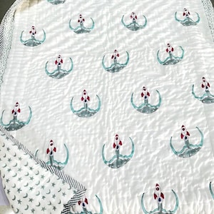 Soft Cotton Baby Quilt – Space & Rocket Design | Cozy and Lightweight Blanket for Newborns