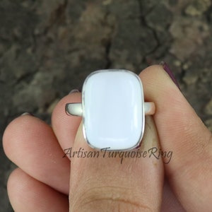 Anillo de ópalo blanco natural, anillo de plata de ley 925, anillo de ópalo, anillo llamativo, anillo de plata de ópalo blanco para mujer, anillo bohemio, regalo para ella