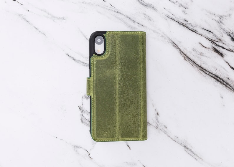iPhone XR Green Leather Magnetic ClosureDetachable Wallet Phone Case by Oblac 6.1