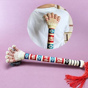 Historical heritage skills, folk artifact of scratching the back，back scratcher, back grabber