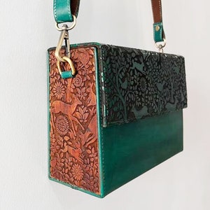 Ręcznie robione designerskie skórzane eleganckie torebki crossbody z paskiem boho dla kobiet, wiele przegródek na karty, smartfon | Wyprodukowano w Indiach