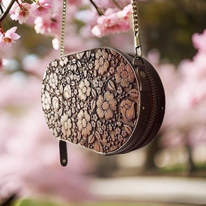 Bolso bandolera de piel de diseñador hecho a mano, elegante, con correa estilo bohemio para mujer, múltiples ranuras para tarjetas y teléfono inteligente. Fabricado en India