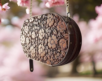 Handmade Carved Wooden Clutch: Leather Crossbody Bag with Metal Chain