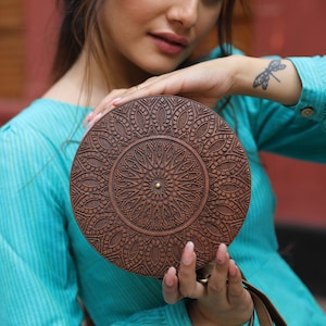 Handmade Round Wooden Crossbody Bag: Leather Strap, Zipper Closure