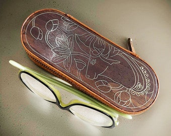 Handmade Wood & Leather Eyeglass Case: Tarkashi Metal Inlay