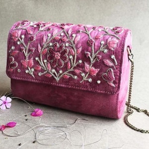 Tradizionale ricamato fatto a tracolla / raso colorato borsa per matrimonio / più slot per carte / borsa a tracolla con cinturino in metallo