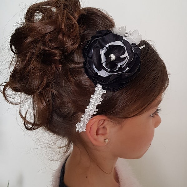 Serre tête fille fleurs satin blanche et noire mariage