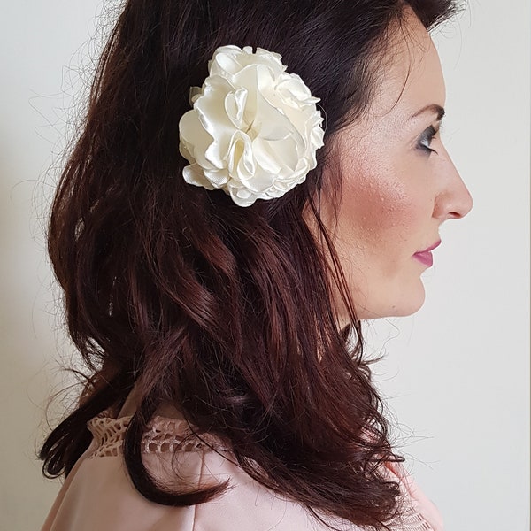 Fleur cheveux Satin Ecrue  Pince Mariage