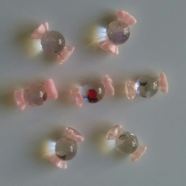 Cabochons transparents coeurs bonbons résines Lot de 7pièces.,