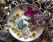Prosperity Candle with Aventurine and Pyrite Prosperity Spell Money Ritual Manifestation Aid Crystal Candle Soy Vegan wealth scented