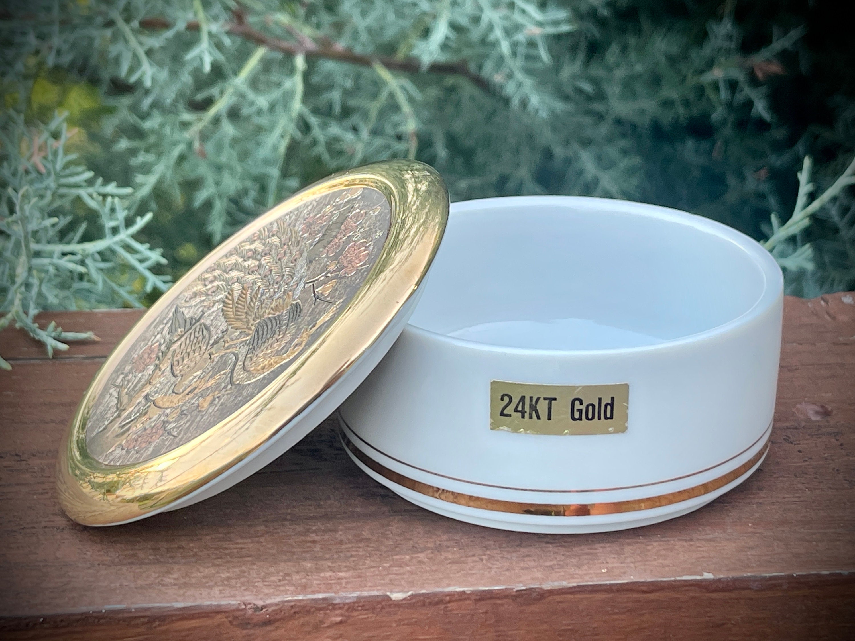 ヴィンテージ彫金孔雀小物入れ - Etsy 日本