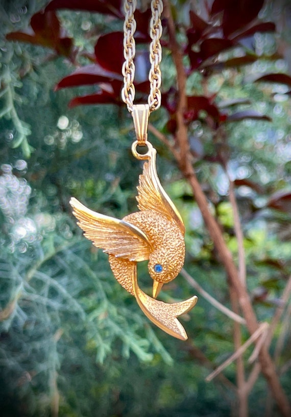 Vintage Sarah Coventry Golden Bird Necklace