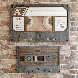 Arte de parede personalizada com mixtape, decoração de quarto elegante, arte de parede descolada, placa de parede de fita cassete retrô de madeira.